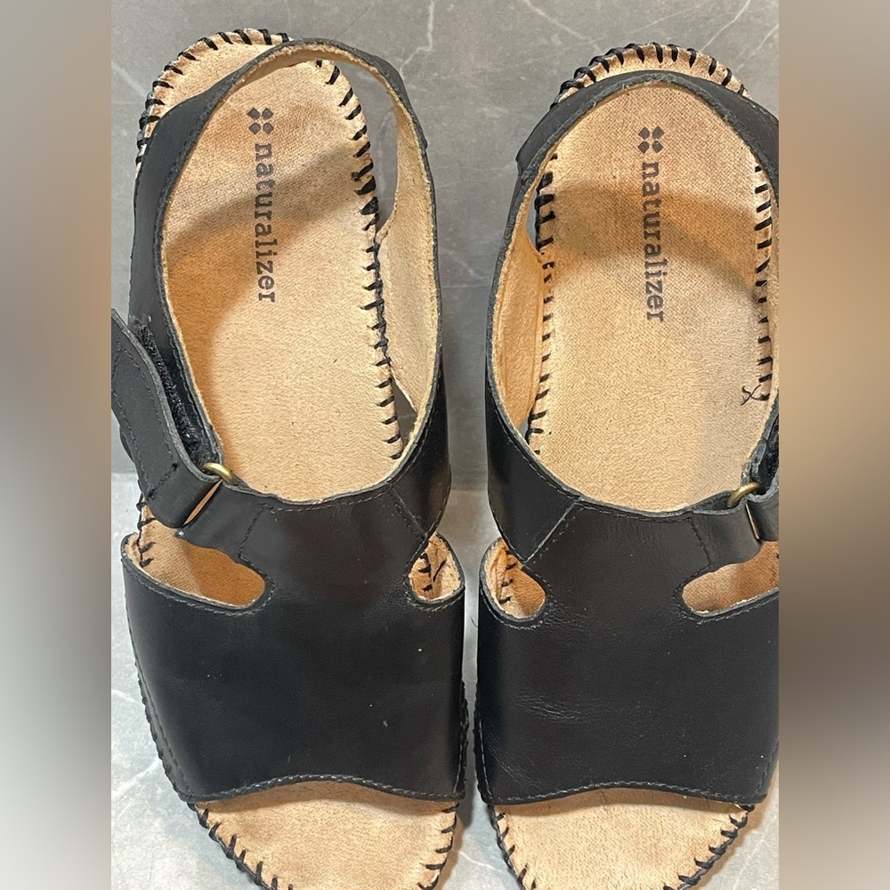 Naturalizer Black Leather Slingback Sandals Size 6.5 - Picture 2 of 7